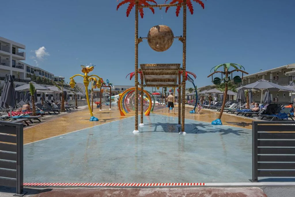 Caretta Paradise Resort & WaterPark: another view