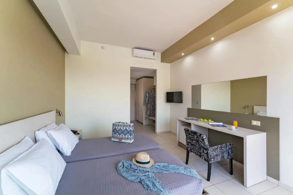 Cathrin Hotel Rhodes: another view