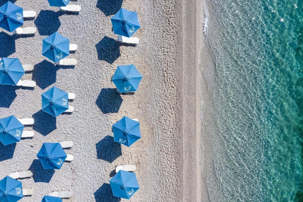 Comer Kinetta Beach: another view