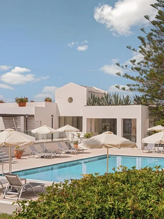 Creta Royal: another view