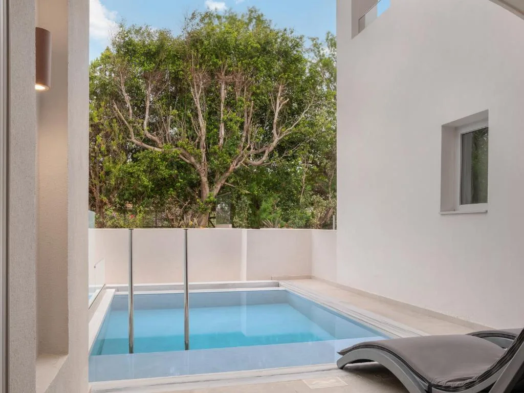 Creta Royal: another view