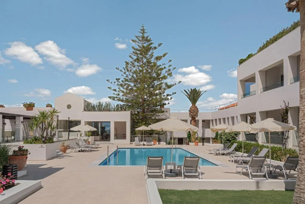 Creta Royal: another view