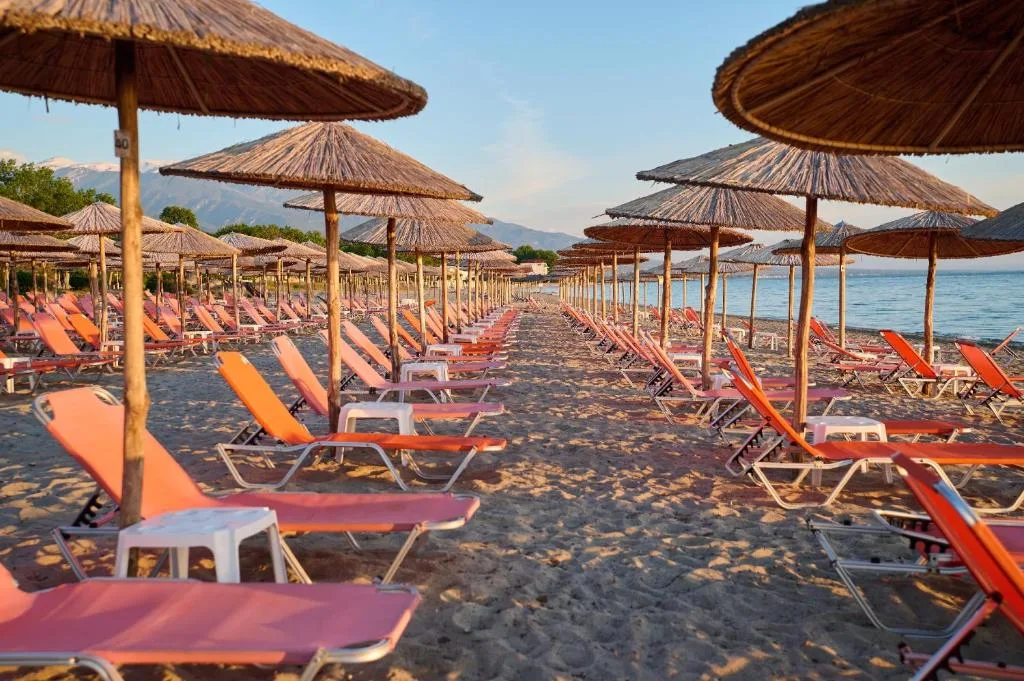 Cronwell Platamon Resort: another view