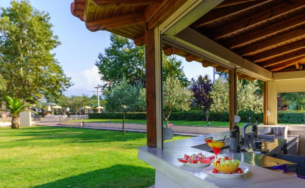 Cronwell Platamon Resort: another view