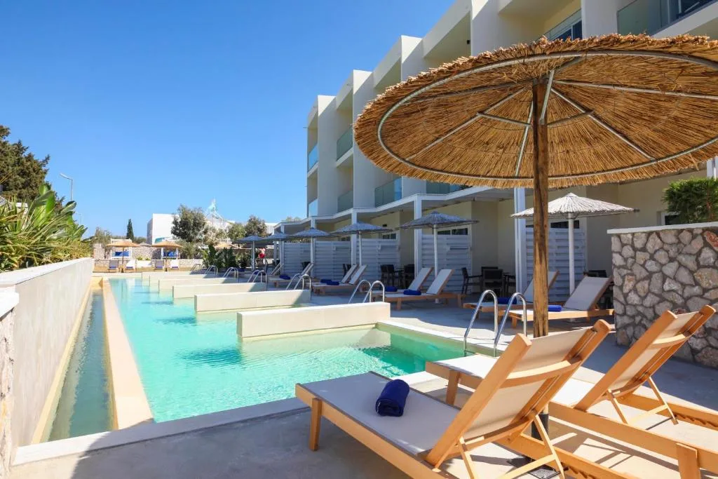 Delfinia Resort: another view