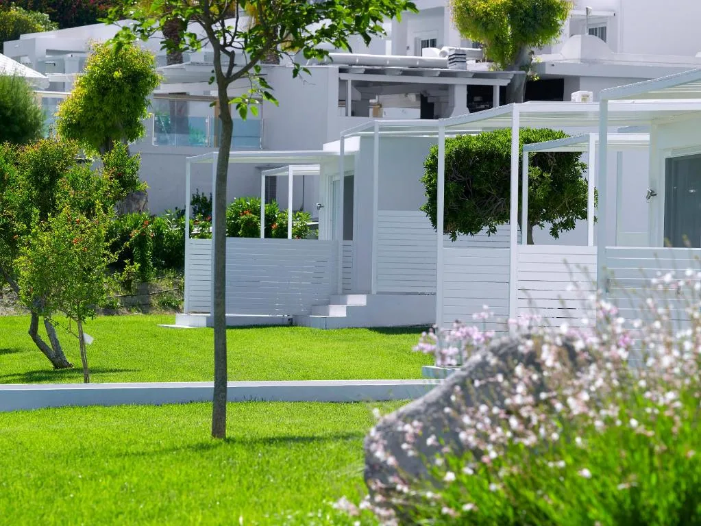 Dimitra Beach Hotel & Suites: another view