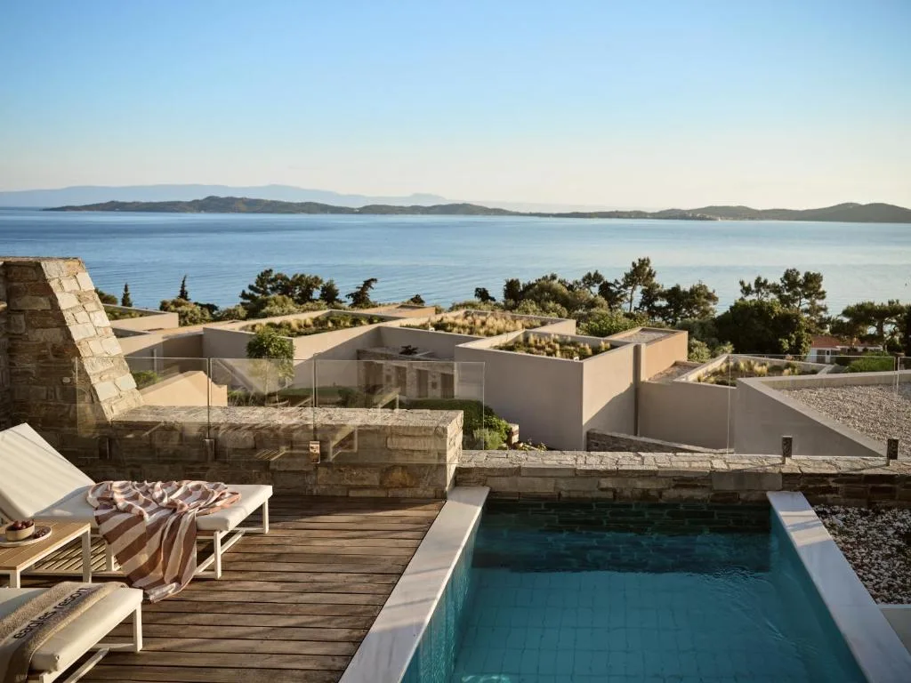 Eagles Villas: another view