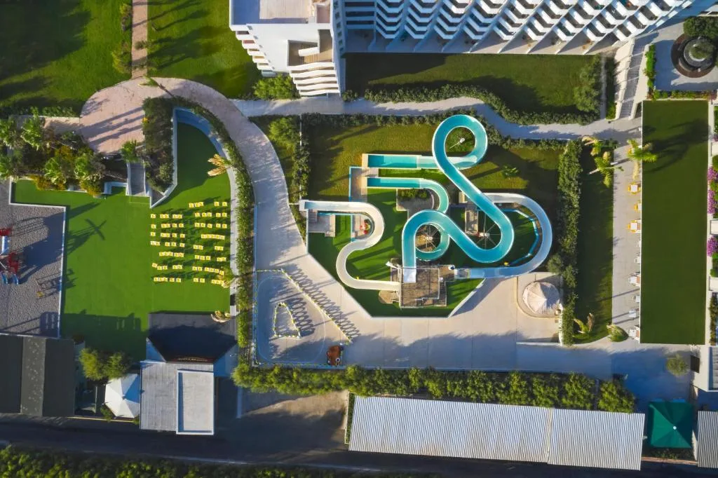 Esperides Beach Resort: another view