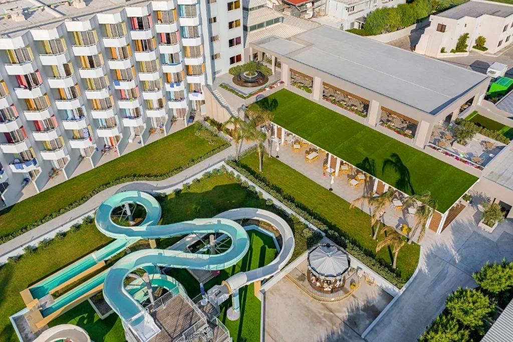 Esperides Beach Resort: another view