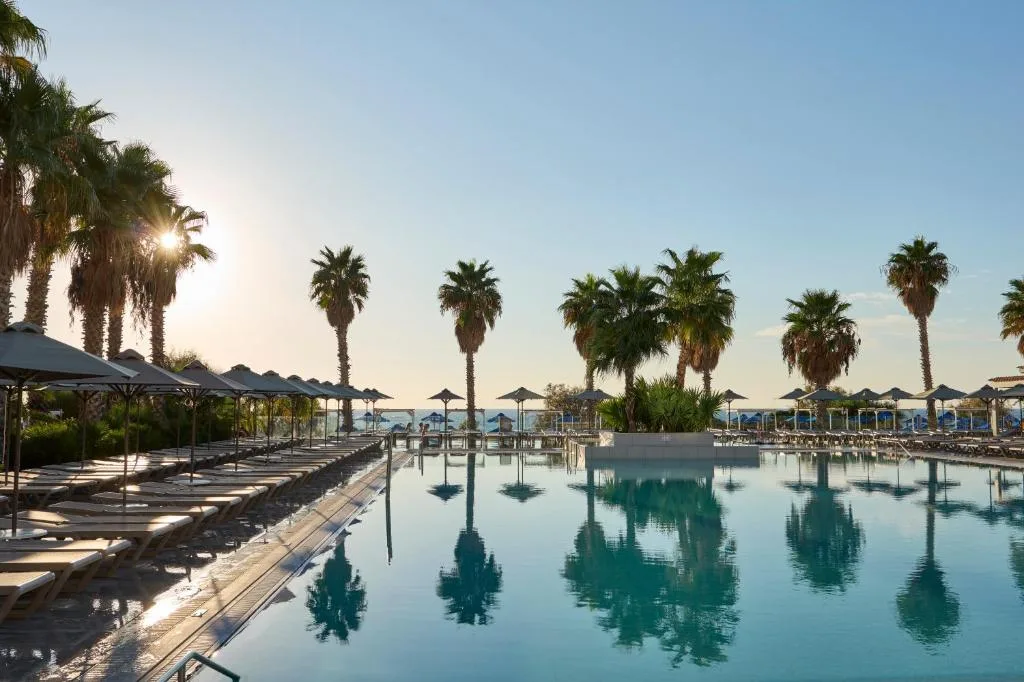 Esperides Beach Resort: another view