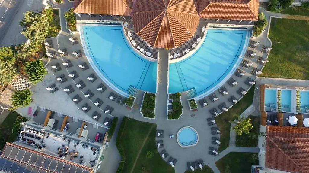 Exotica Hotel & Spa by Zante Plaza: another view