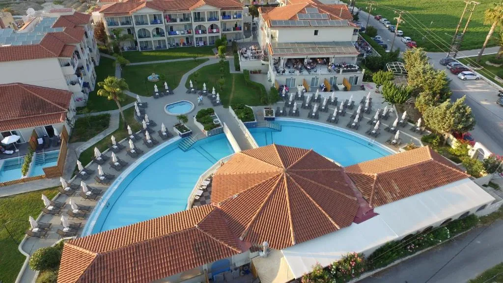 Exotica Hotel & Spa by Zante Plaza: another view