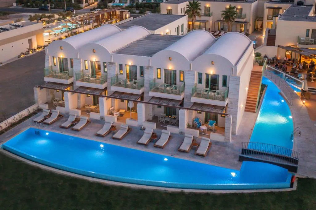 Giannoulis Grand Bay Beach Resort: another view