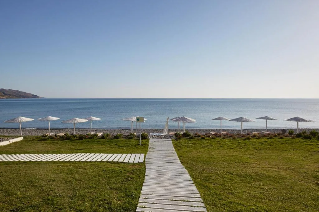 Giannoulis Grand Bay Beach Resort: another view
