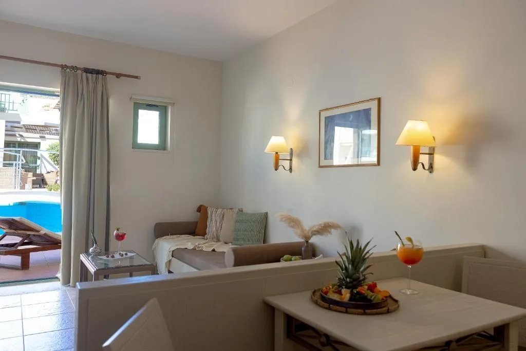 Giannoulis Grand Bay Beach Resort: another view