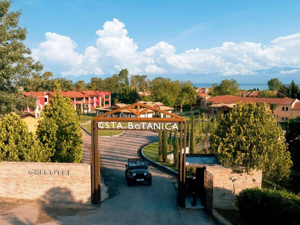 Grecotel LUXME Costa Botanica: another view