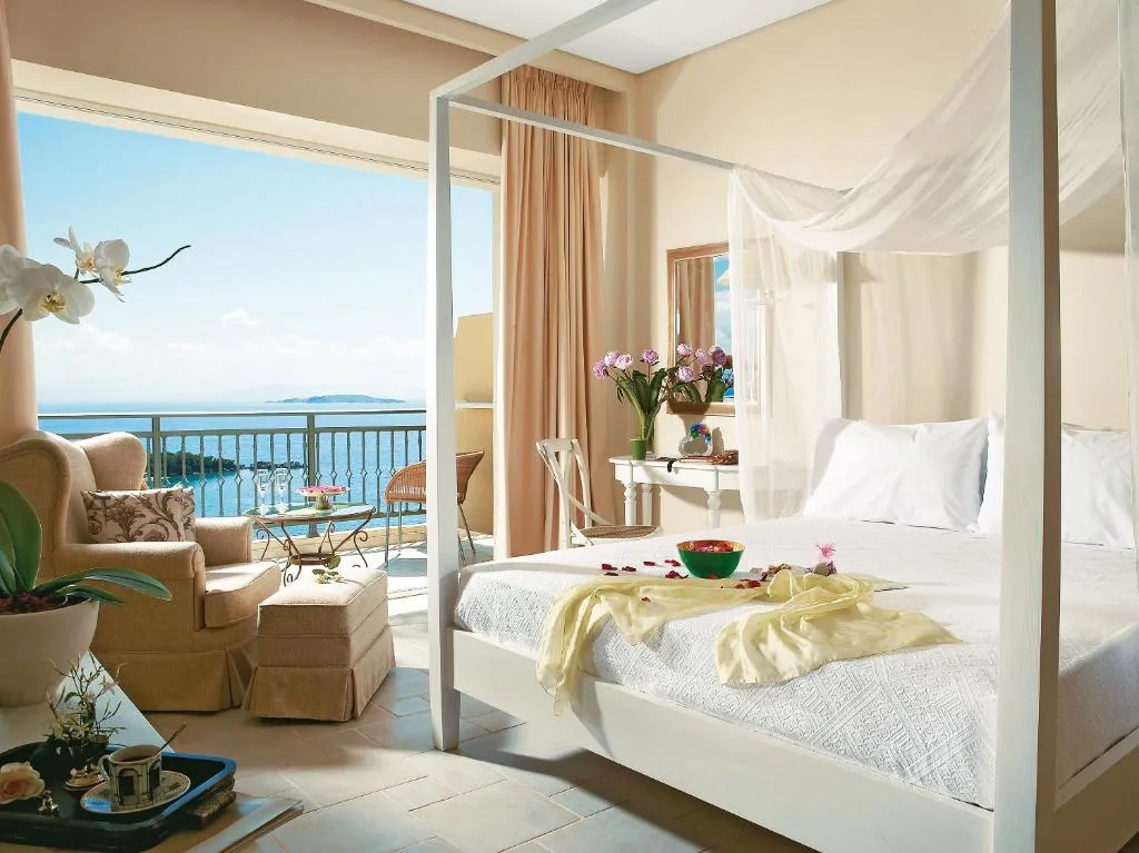 Grecotel Eva Palace: another view