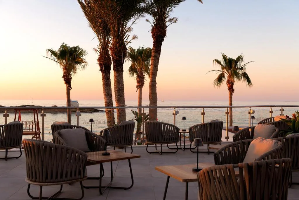 High Beach Resort: another view