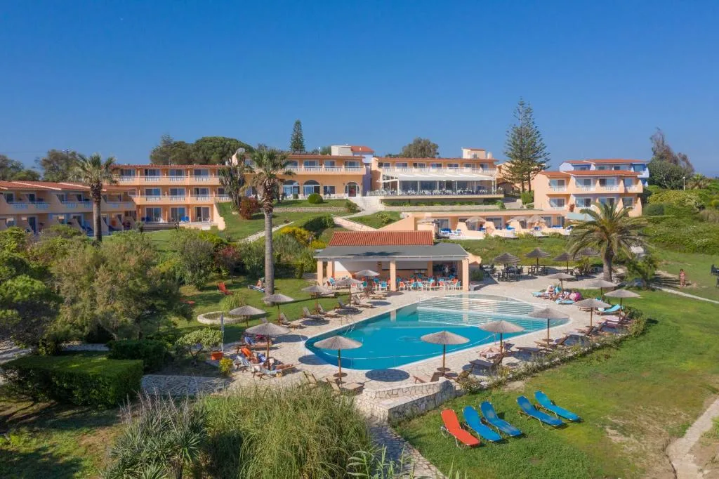 Ibiscus Corfu Hotel: another view