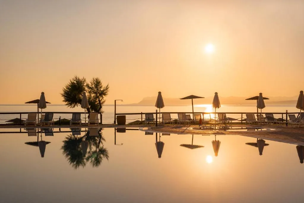 Iolida Beach Resort Hotel by Smile Hotels: another view