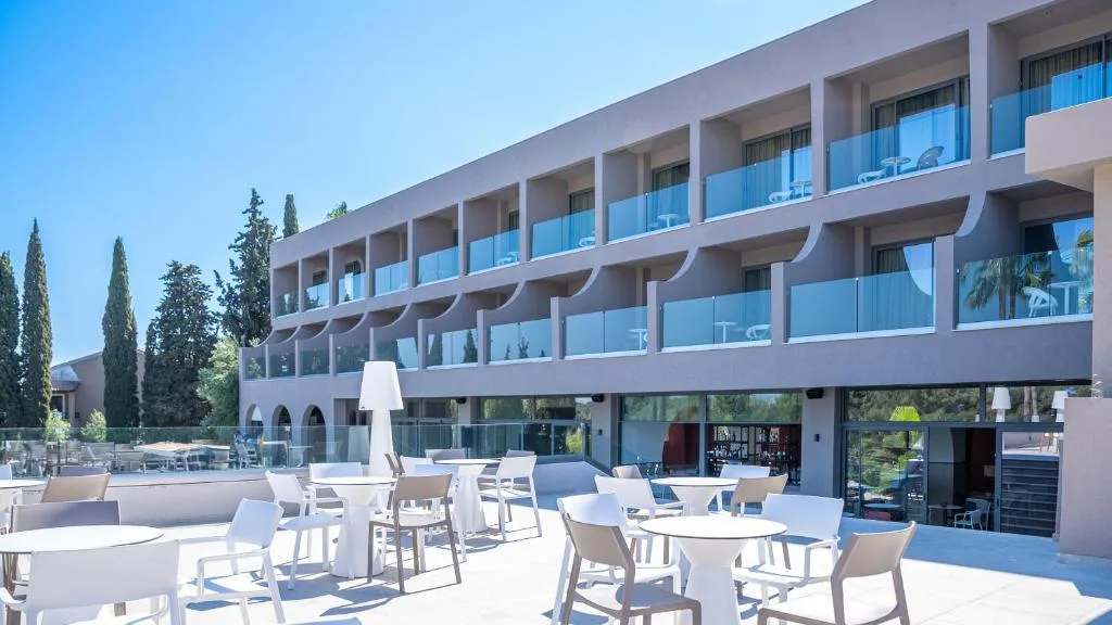 Iolida Corfu Resort by Smile Hotels: another view