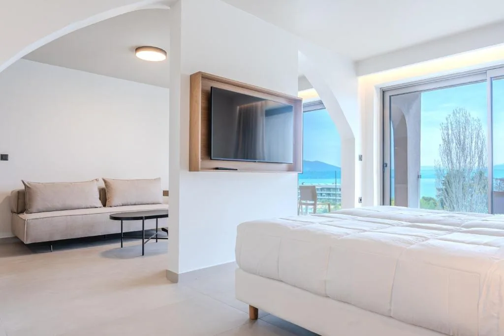 Iolida Corfu Resort by Smile Hotels: another view