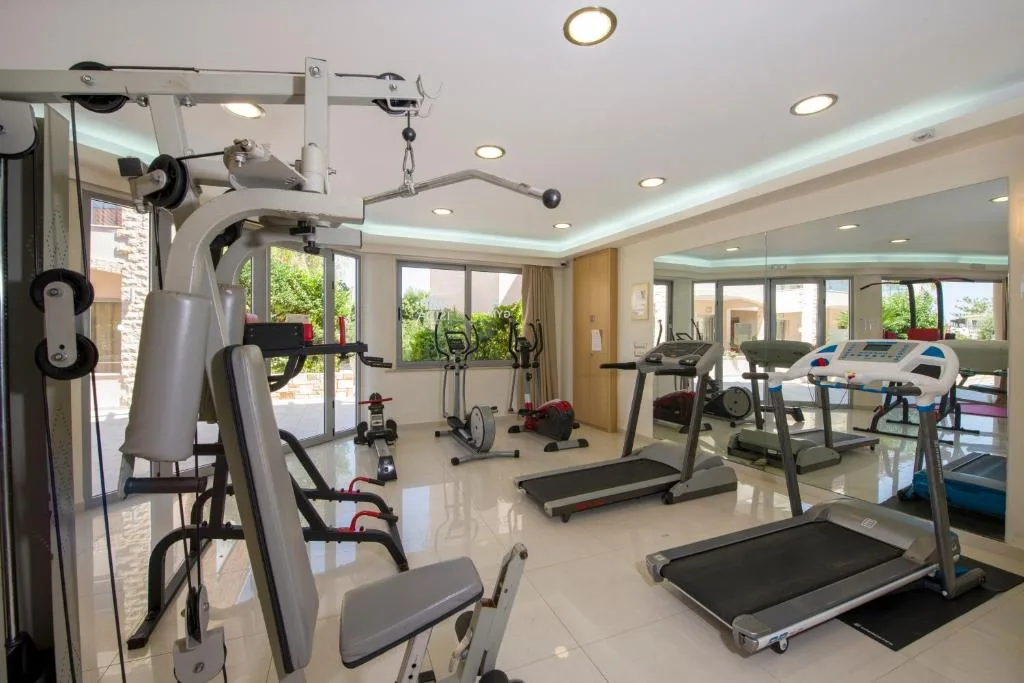 Isida Hotel Agia Marina: another view