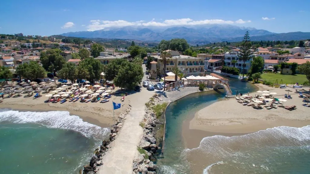 Kalyves Beach Hotel: another view