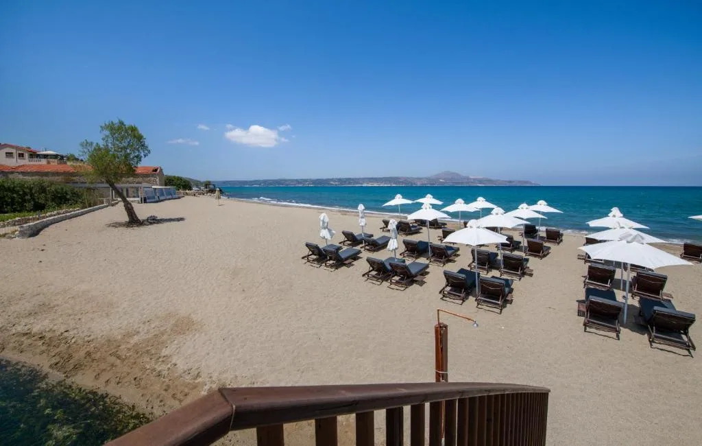 Kalyves Beach Hotel: another view