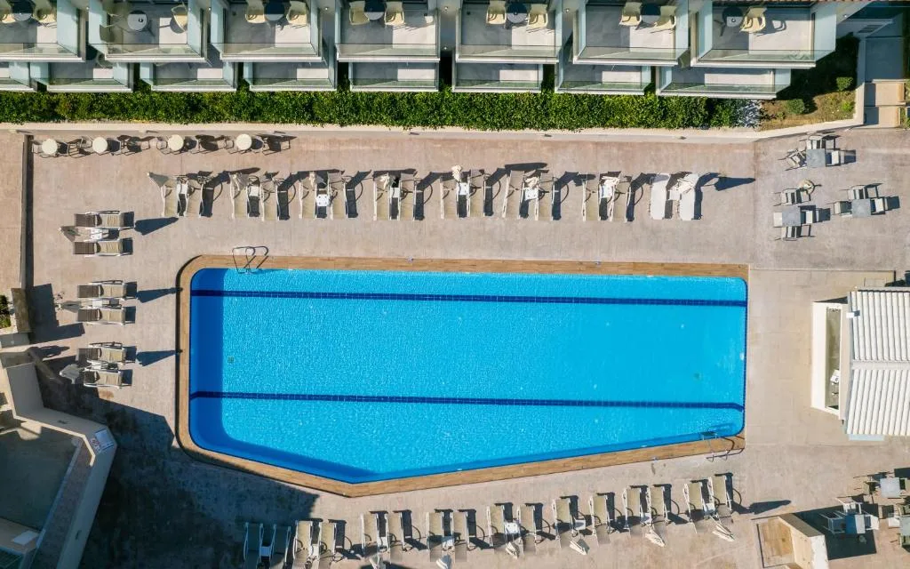 Karras Grande Resort: another view