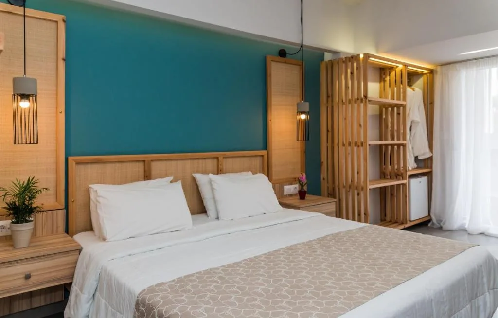 Klelia Beach Hotel by Zante Plaza: another view