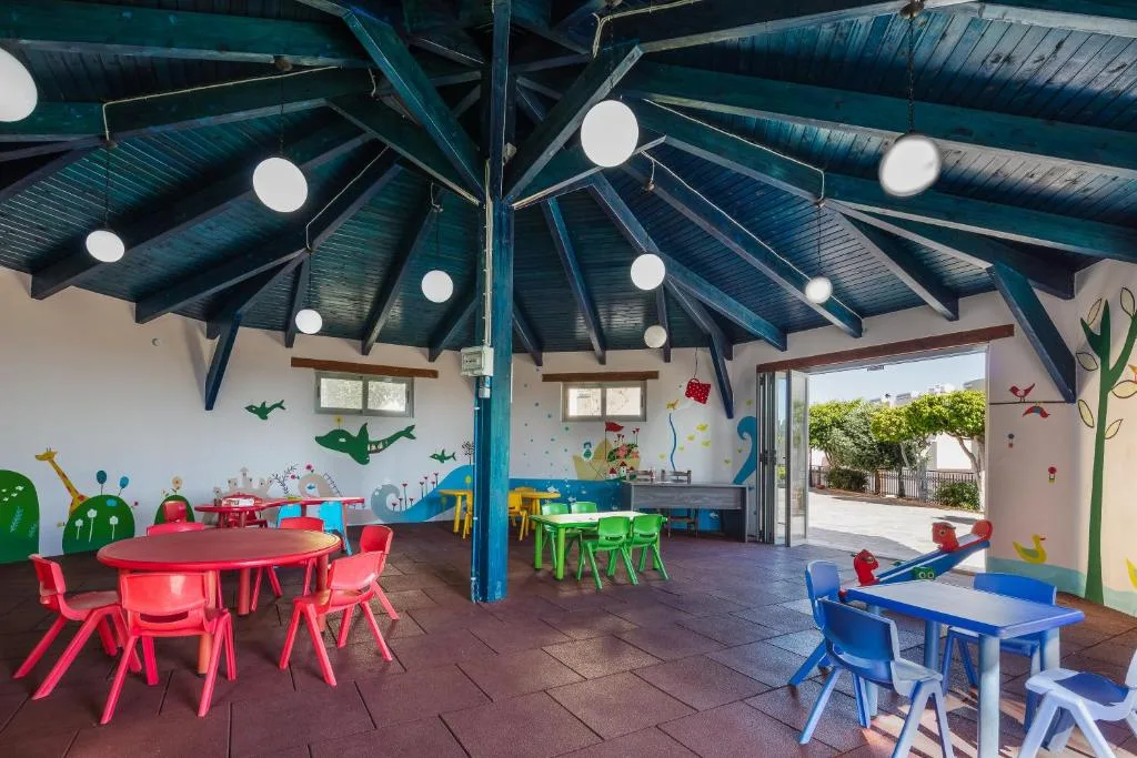 Koni Village Hotel: another view