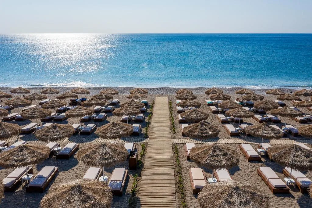 La Marquise Luxury Resort Complex: another view