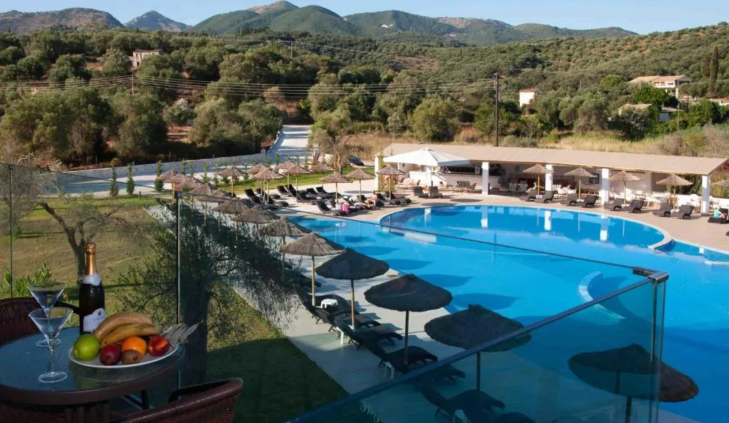 Laguna Holiday Resort: another view