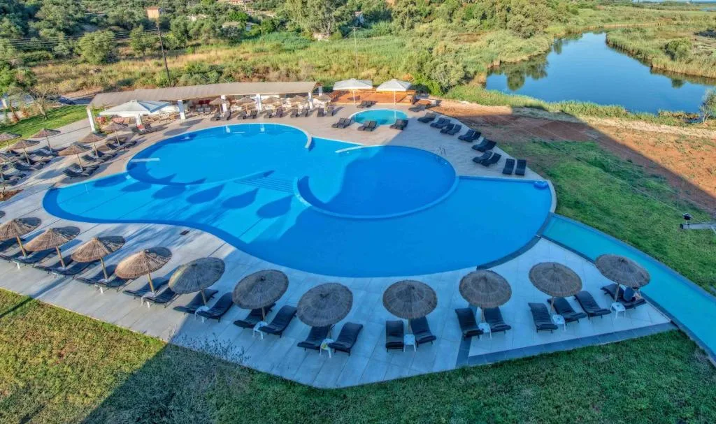 Laguna Holiday Resort: another view