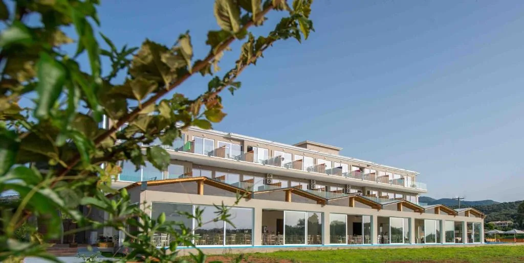 Laguna Holiday Resort: another view