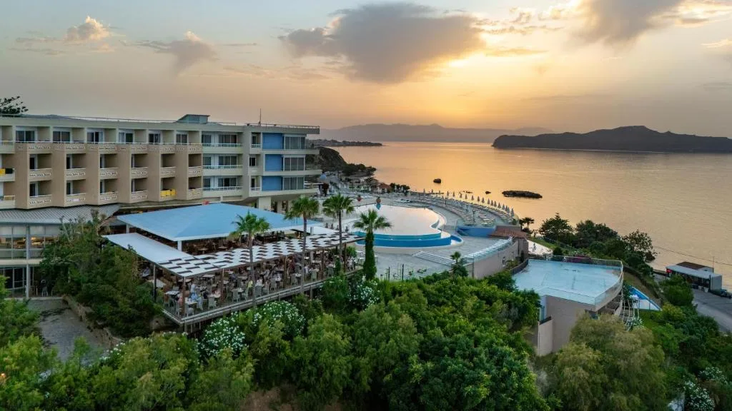 Leptos Panorama Hotel: another view