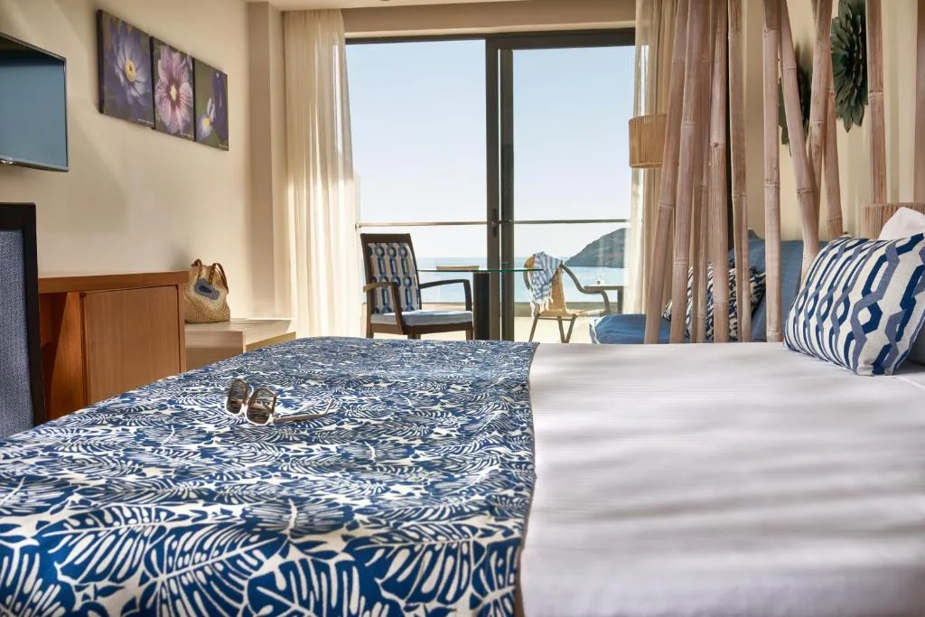 Lindos Bay Hotel: another view