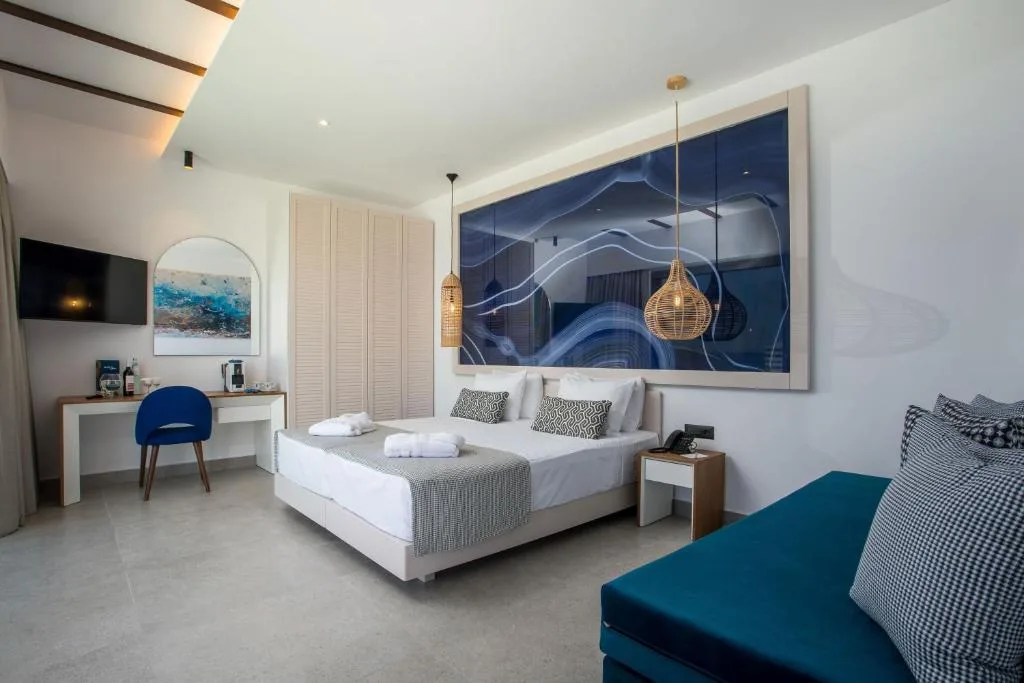 Lindos Bay Hotel: another view
