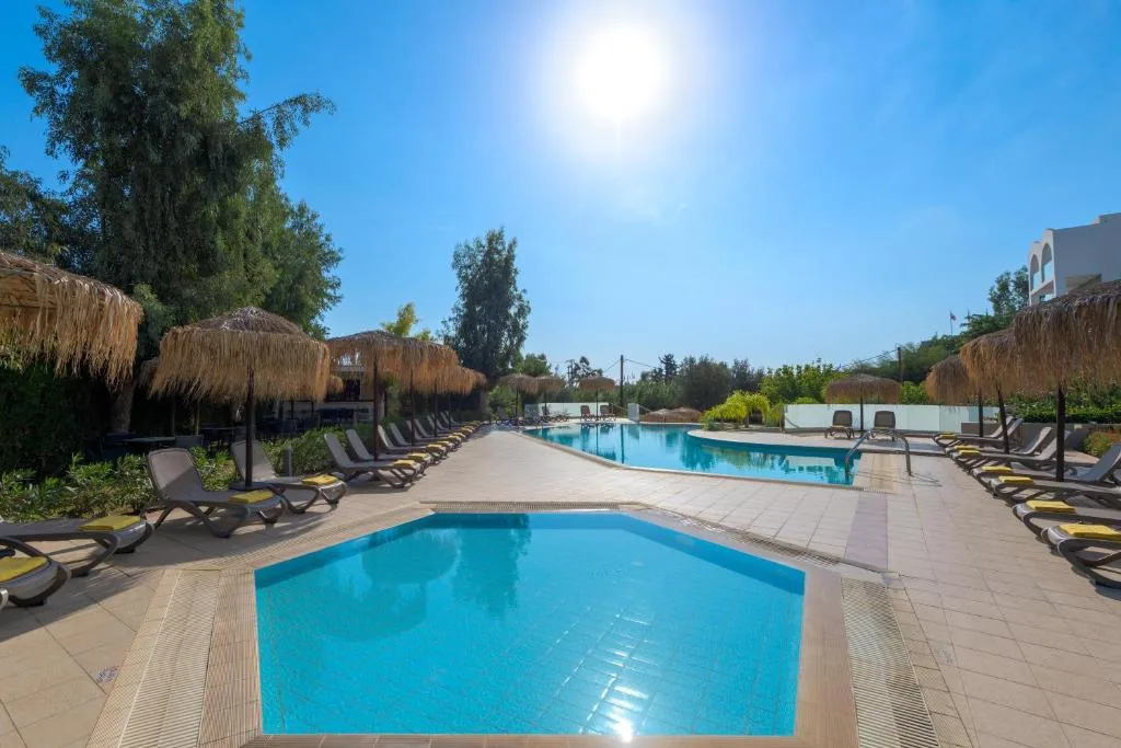 Lindos Breeze Beach Hotel: another view