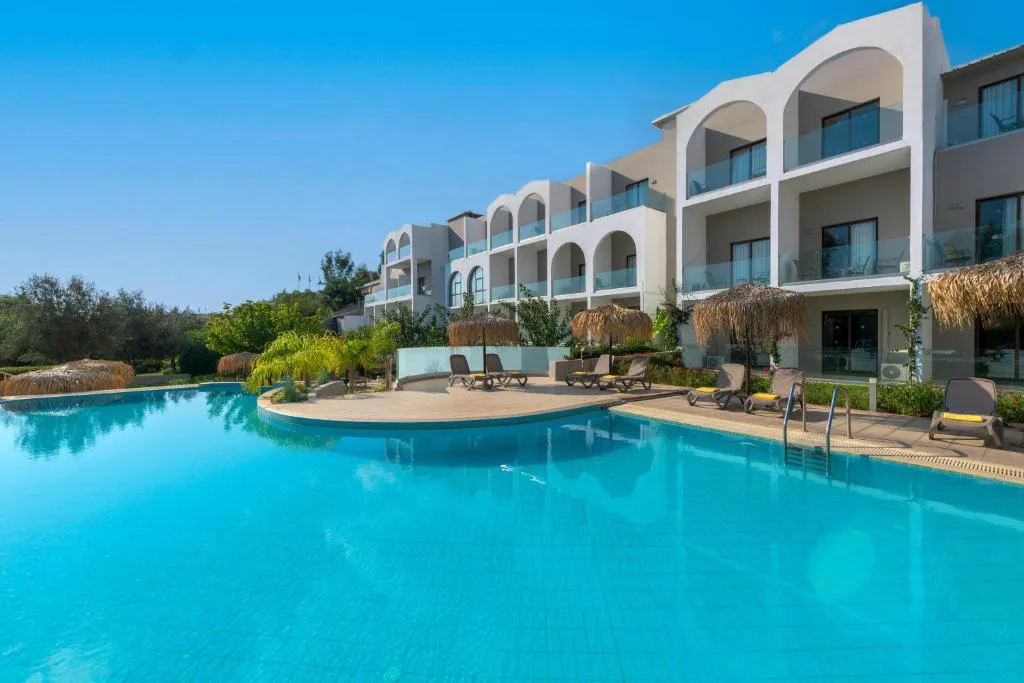 Lindos Breeze Beach Hotel: another view