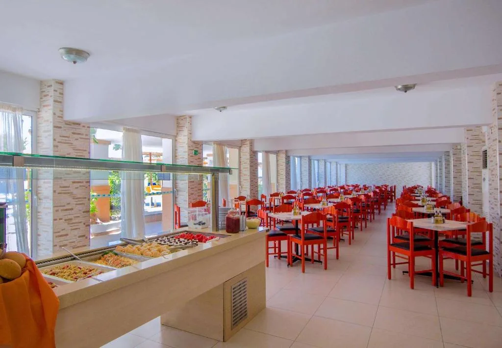 Lito Hotel: another view