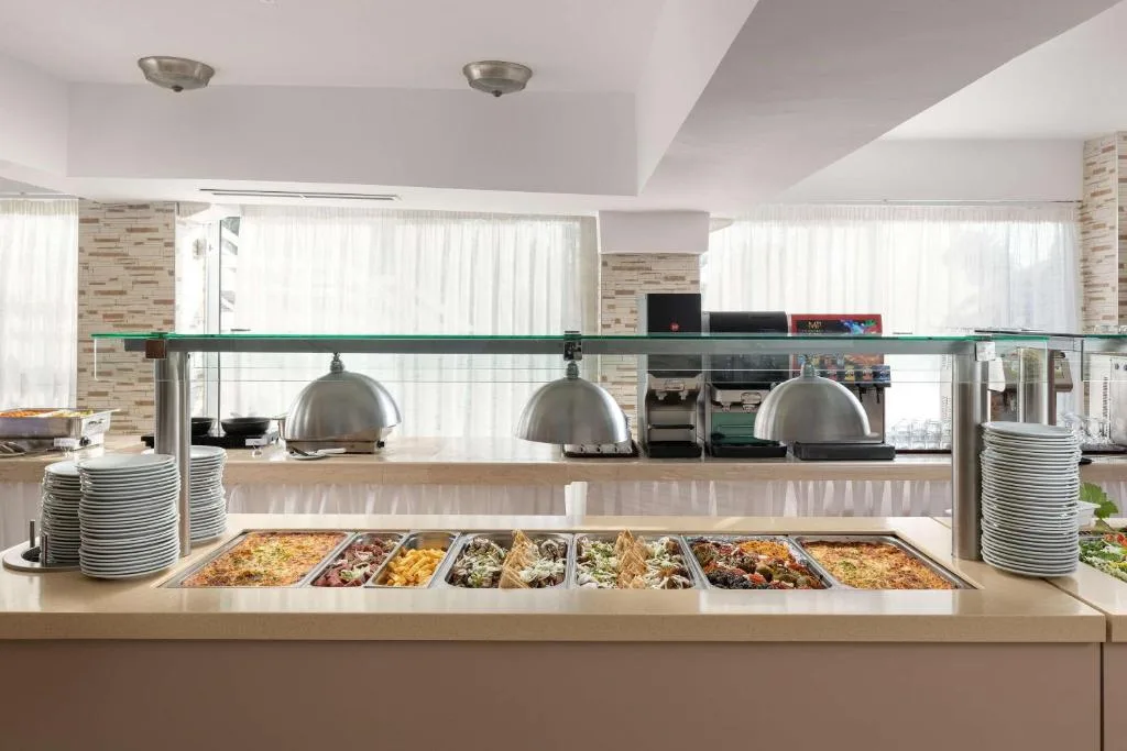 Lito Hotel: another view