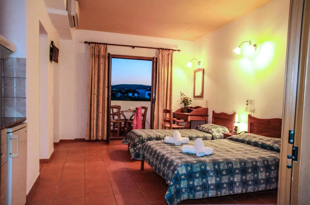 Lyda Hotel: another view