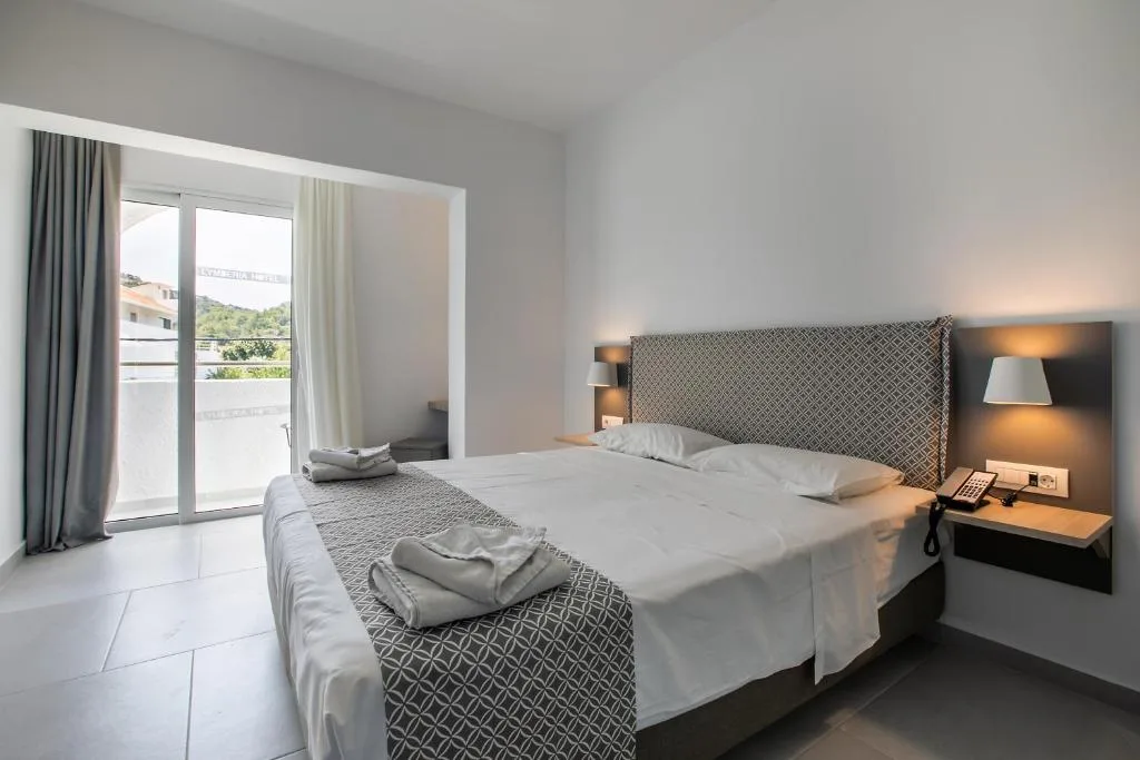 Lymberia Hotel: another view