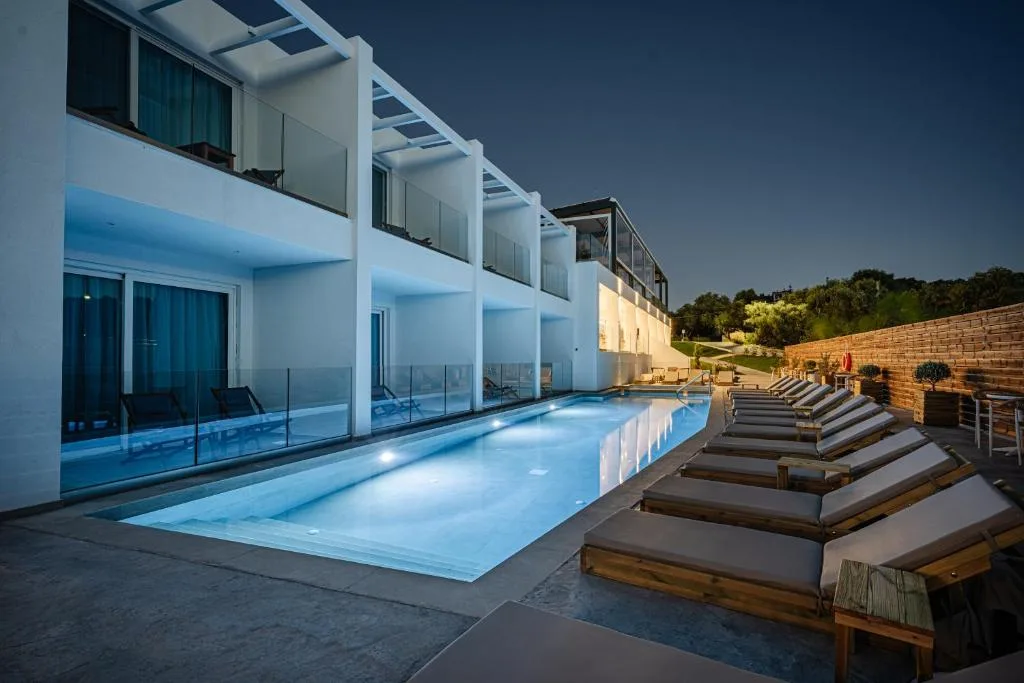 Magique Bleu Suites: another view