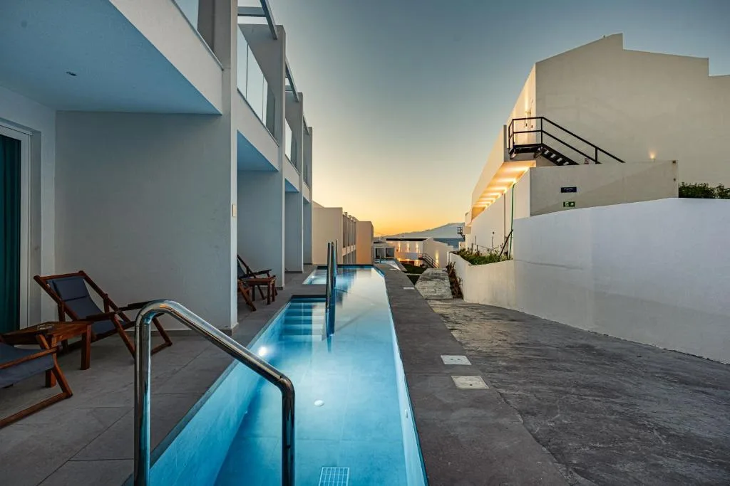 Magique Bleu Suites: another view