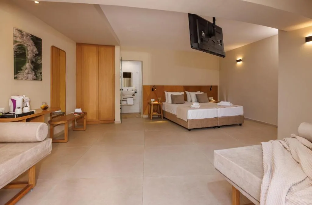 Malia Bay Beach Hotel & Bungalows: another view