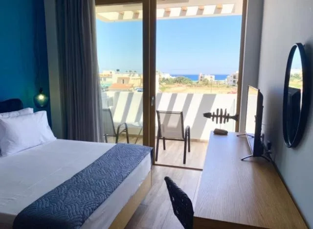 Meropi Hotel & Apartments: another view