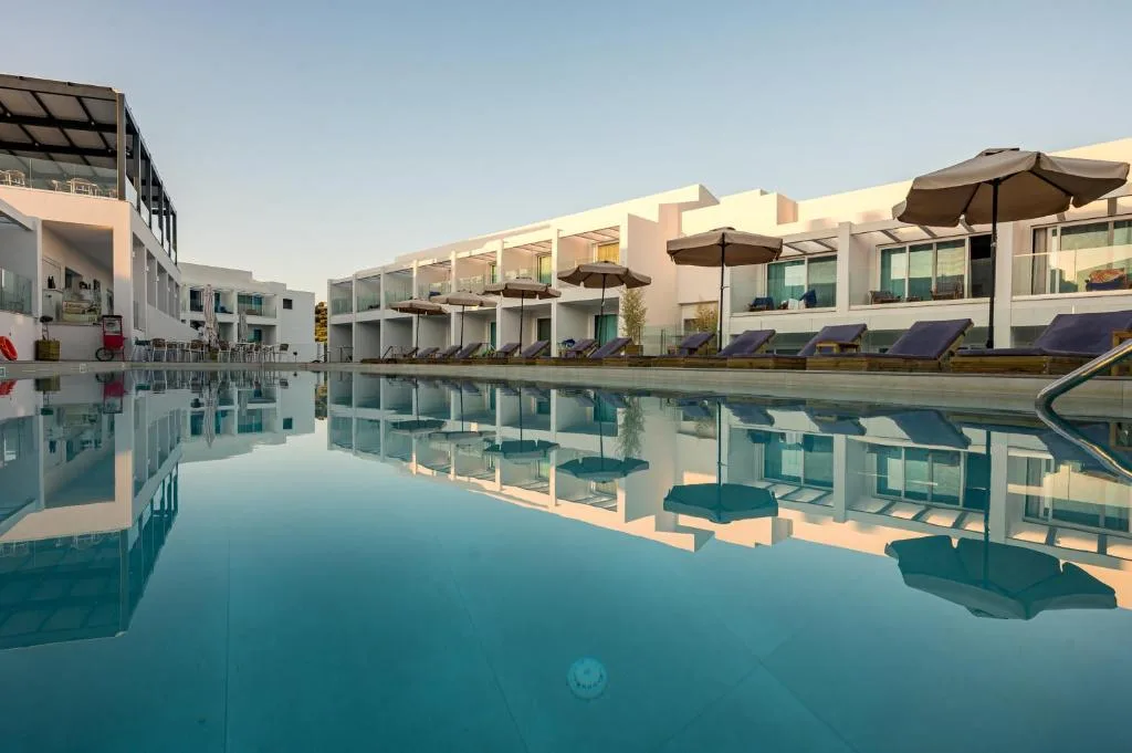 Mirage Bleu Hotel: another view